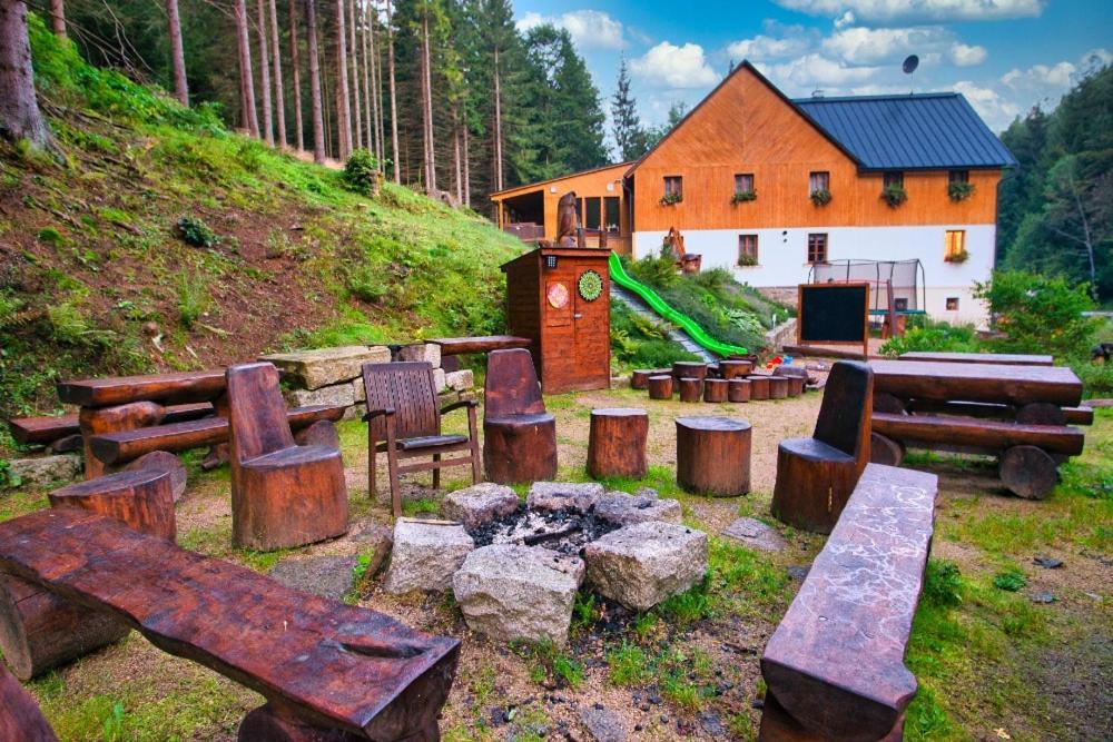 Hotylek Pod Smrkem Hotel Harrachov Kültér fotó